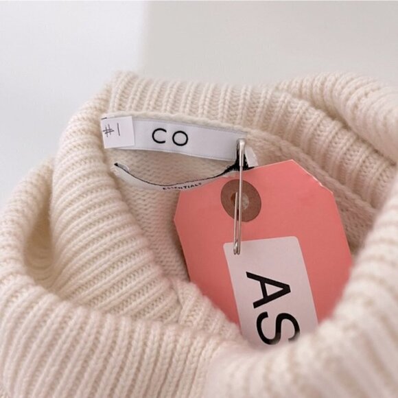 🎥 Guilty Party TV Show CO Essential Wool and Cashmere Blend Turtleneck Sweater - Picture 3 of 6